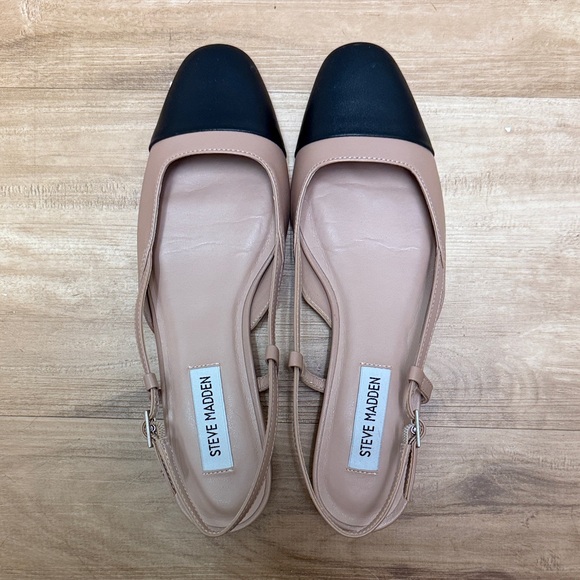 Steve Madden Black and Tan Flats - Picture 1 of 3